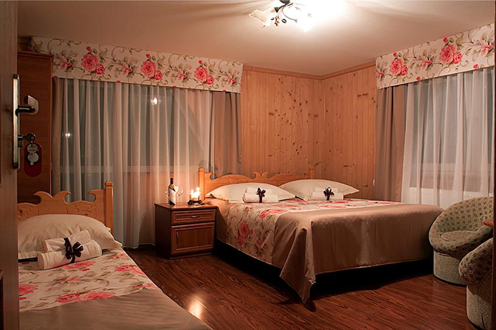 Bukowianski Dworek Bed and Breakfast Bukowina Tatrzańska Habitación foto